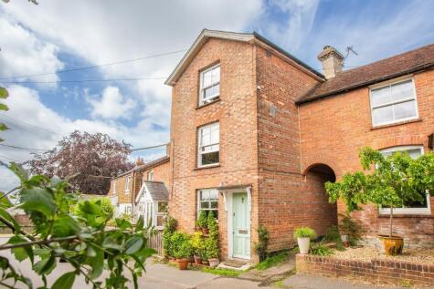 North Street, Punnetts Town, TN21 9DT