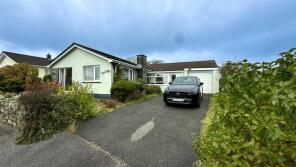 11 West Lodge, Bowglas Close, Penzance TR20 8HH