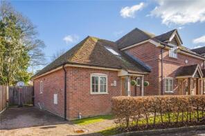 1, Farriers Close, Basingstoke RG25 2EZ