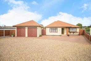 1, 11 Hazleview, Rectory Road, Clacton-on-sea CO16 9AY