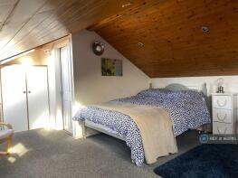 Beechfield House, Beechfield Lane, Frilsham, Thatcham RG18 9XD