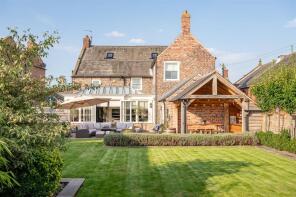 Rosemount Farm, High Street, Goole DN14 7HS
