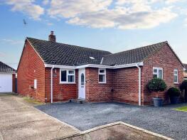 21, Aylmer Close, Bury St. Edmunds IP28 6RT