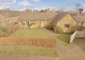 5, The Hedges, Banbury OX15 6JU