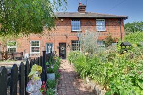 4, Ford Cottages, The Ford, Ware SG11 2AY
