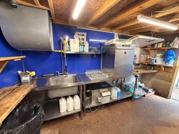 kitchen2.jpg