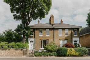 4, Northampton Park, London N1 2PJ