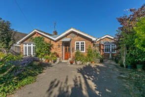 St Athens, Chapel Close, Stockbridge SO20 6LS