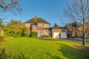 3, Hillside Walk, Haywards Heath RH16 1NF
