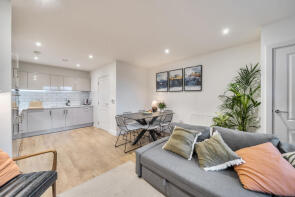 Flat 10, 4 Scott Court, Broome Way, London SE5 7FY