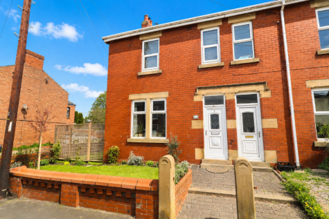 Clitheroes Lane, Freckleton, Preston, PR4