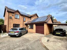 9, Wheatfield Drive, Grimsby DN37 0XT