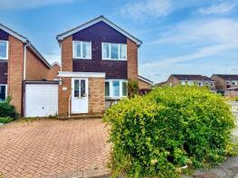 11, Link Way, Northampton NN7 3PS