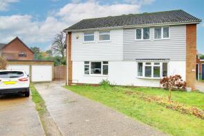 26, Manor Gardens, St. Neots PE19 5TN