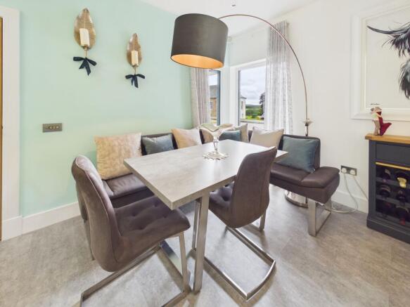 Lounge/kitchen/dining