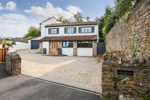 Foxmead, Bell Square, Bristol BS40 7UB
