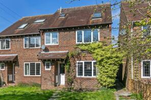 18, Heathcote Place, Winchester SO21 2LH