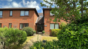 9, Greville Court, Greville Park Road, Ashtead KT21 2QN