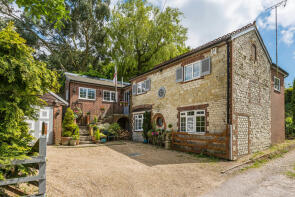The Coach House, Winchester Road, Langrish, Petersfield GU32 1RB