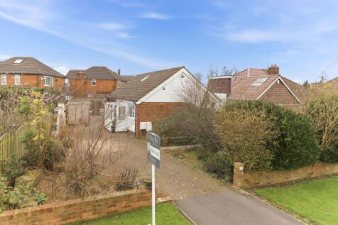 Crag Hill Avenue, Old Cookridge, Leeds, LS16 7LU