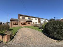 8, Lower Crescent, Stanford-le-hope SS17 0QN