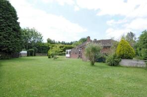 The Lilacs, Wolverton Road, Tadley RG26 5RY