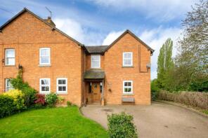 Hawthorne Villa, Tiffield Road, Caldecote, Towcester NN12 8AG