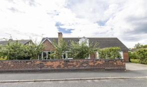 2, Brandene Close, Chesterfield S44 5TS