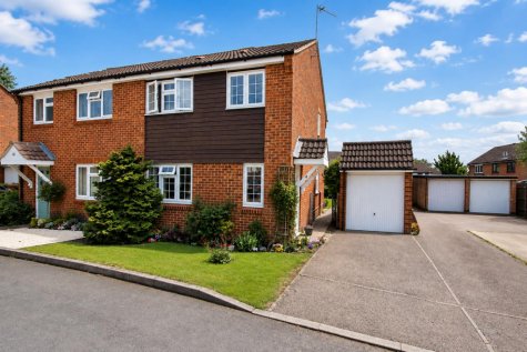 Ealing Close, Borehamwood