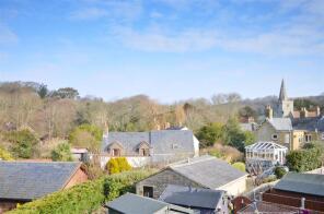 7, Orchards Way, Newport PO30 3LF