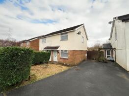 5, Clos Plas Isaf, Llangennech, Llanelli SA14 8RX