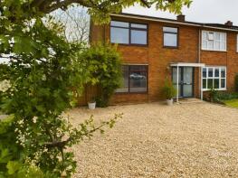 14, Rosehill Crescent, Buckingham MK18 4EF