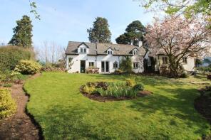 Sugar Loaf Cottage, B4347 Porthygaelod Farm To Post Office Row, Rockfield, Monmouth NP25 5QB