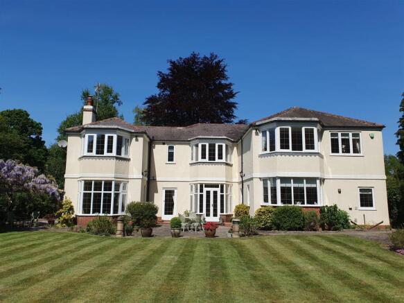 Oak House 1.jpg