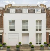 2, Hay's Mews, London W1J 5PU
