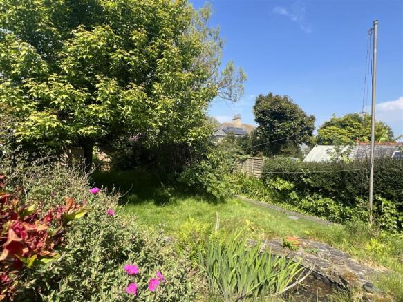 Gardens & Garage