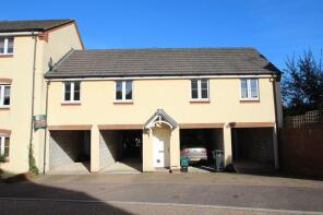 8, Bishops Drive, Crediton EX17 5HR