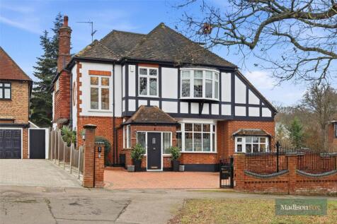 Monkhams Lane, Woodford Green, IG8