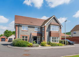 73, Dabinett Drive, Winscombe BS25 5AF