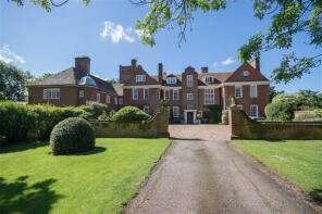 7, Holwell Court, Hatfield AL9 5RL