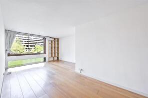 98, Andrewes House, Andrewes Highwalk, Barbican, London EC2Y 8AY
