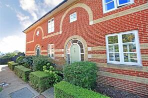 8, Beaumond Green, Winchester SO23 8GF