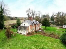 1, Mill Green Cottages, Low Road, Essendon, Hatfield AL9 6AB