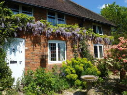 Hunny Pot Cottage, High Street, Buckingham MK18 5JX