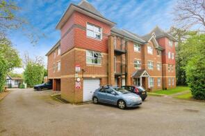 Flat 11, 35 Holmwood Court, Bassett Crescent East, Southampton SO16 7PD