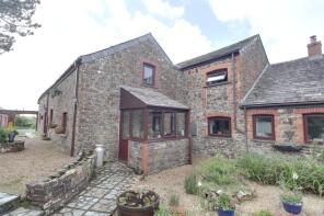 3, Manor Court Cottages, Road From Hoggs Park To Babbington Farm, Holsworthy EX22 7BL