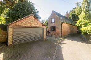 The Old Coach House, Church Walk, Lutterworth LE17 5QH