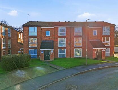 Larch Close, London, N11