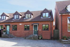 2, Myrtle Cottages, High Street, Shipton Bellinger SP9 7TZ