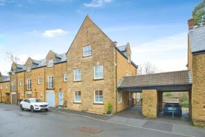 8, Brocks Mount, Stoke-sub-hamdon TA14 6PJ